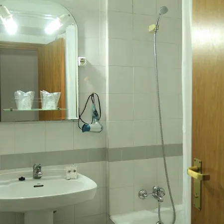 科利纳多玛酒店 3*