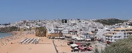 科利纳多玛酒店 3*