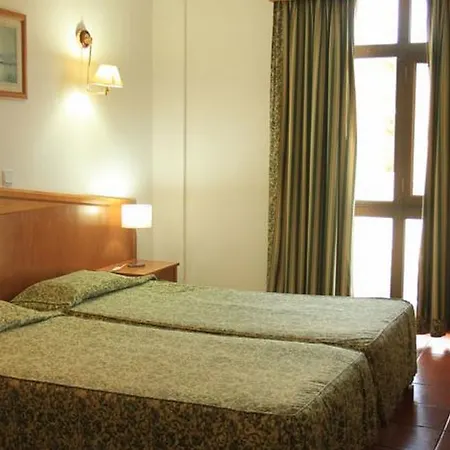 Hotel Colina Do Mar